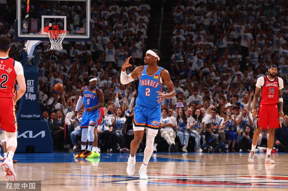 他的出场是 他的出场是