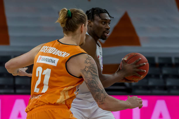 伤势可能需 伤势可能需